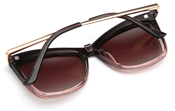 200633 Cateye Spring Hinge Magnetic Clip on Eyeglasses